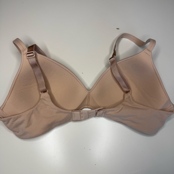 Wacoal Style 852189 How Perfect Wire Free T-Shirt Bra, Size 32B GUC - Picture 2 of 6
